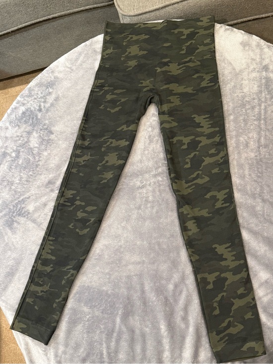 SPANX Pants - SPANX Olive Camo High-Waist Leggings - Never Worn!